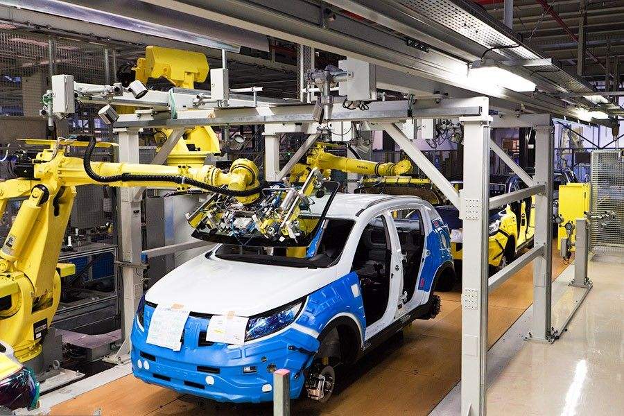 與車(chē)商達(dá)成戰(zhàn)略裝修合作華發(fā)裝飾多元發(fā)展